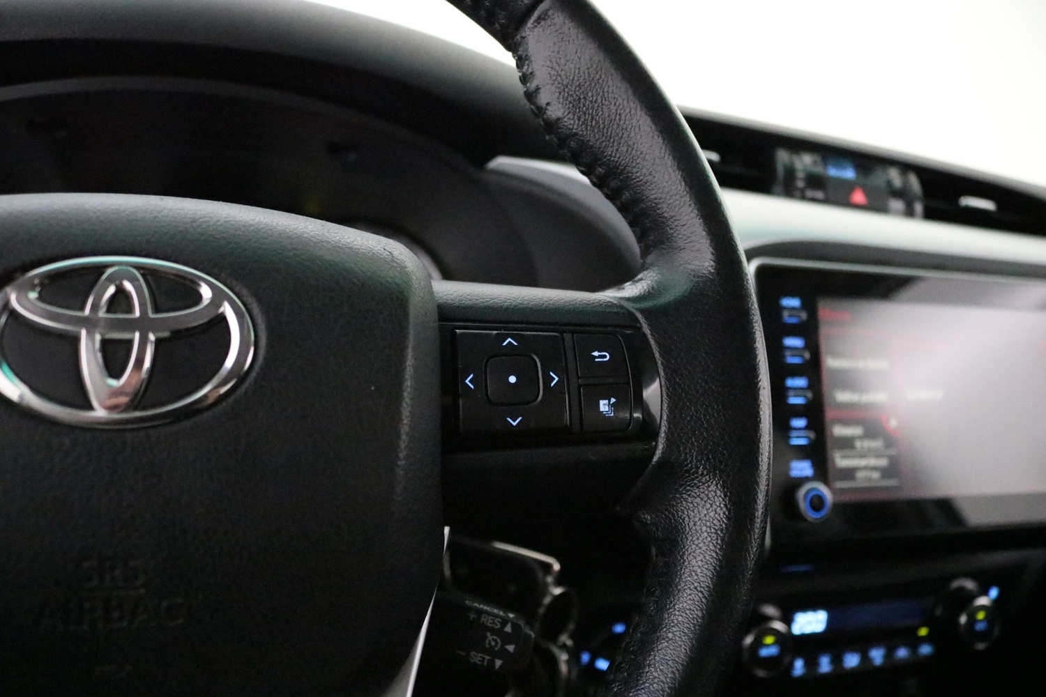 Toyota Hilux vaihtoauto