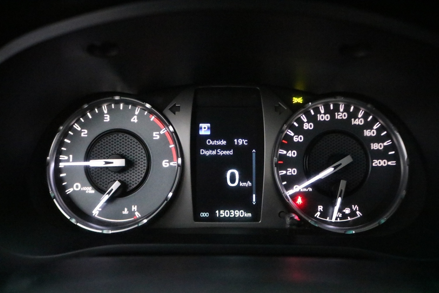 Toyota Hilux vaihtoauto