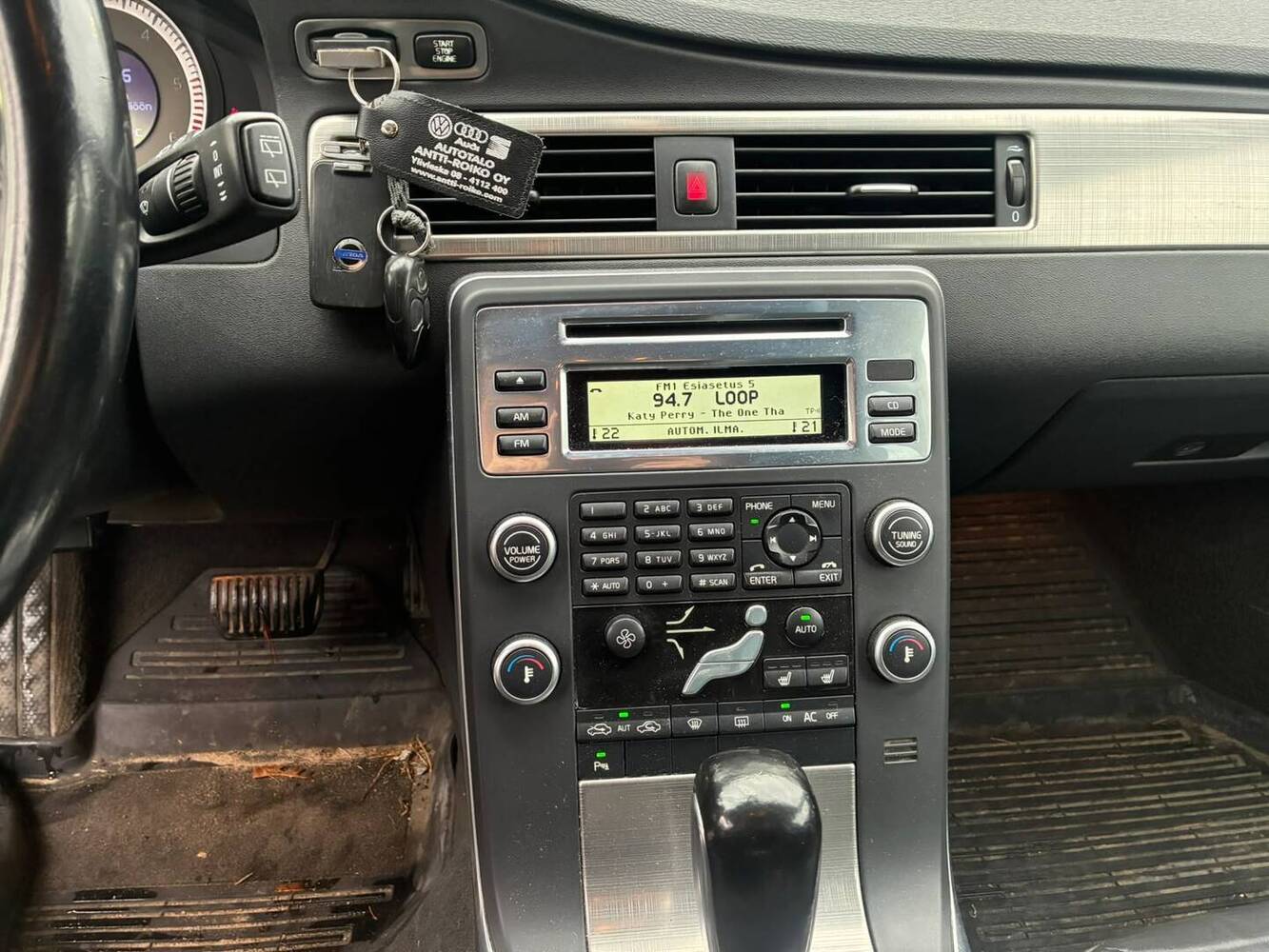 Volvo V70 vaihtoauto