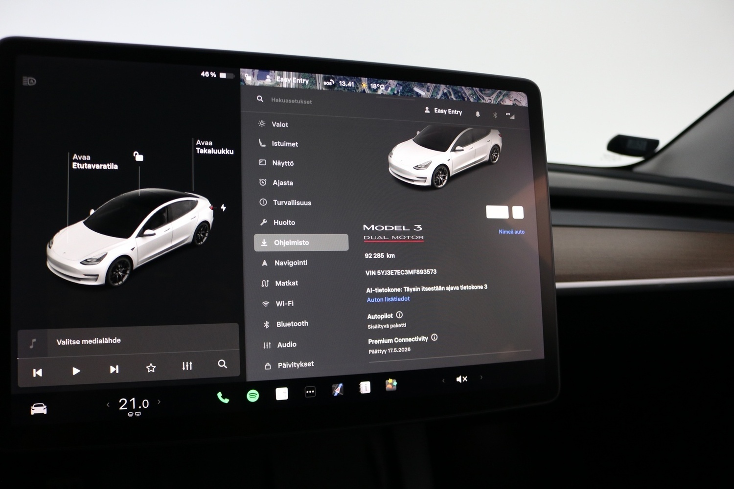 Tesla Model 3 vaihtoauto