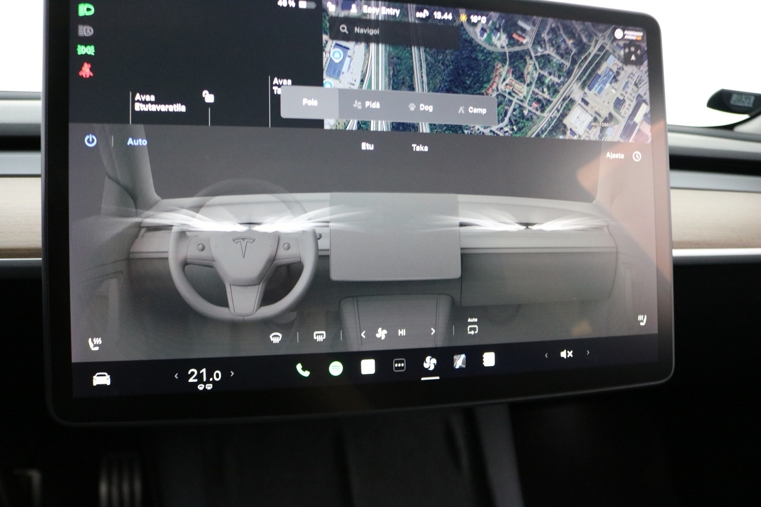 Tesla Model 3 vaihtoauto