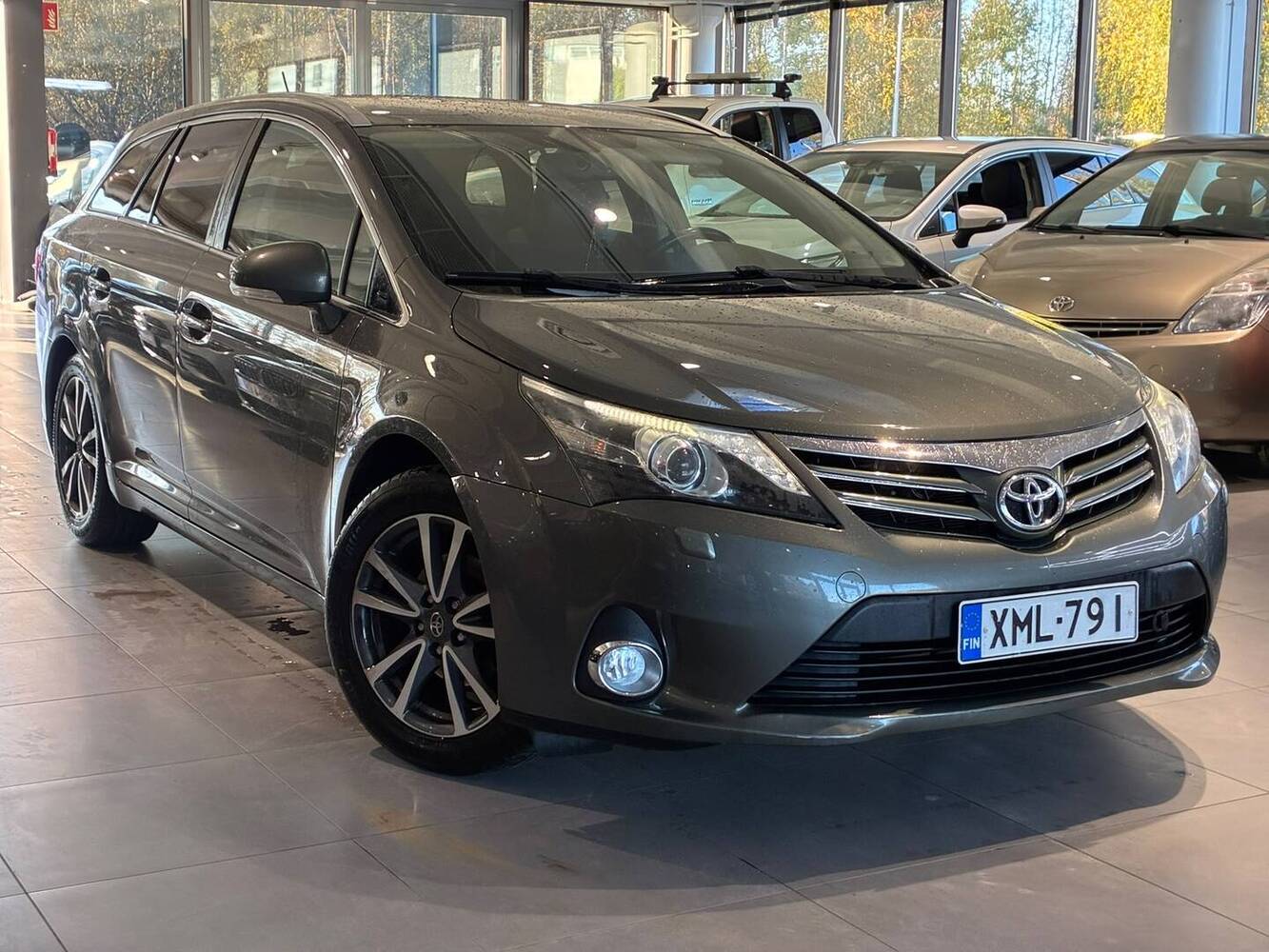 Toyota Avensis vaihtoauto
