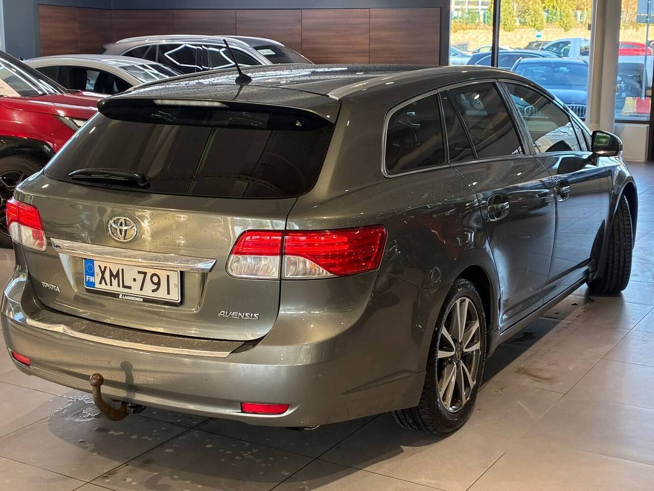 Toyota Avensis vaihtoauto