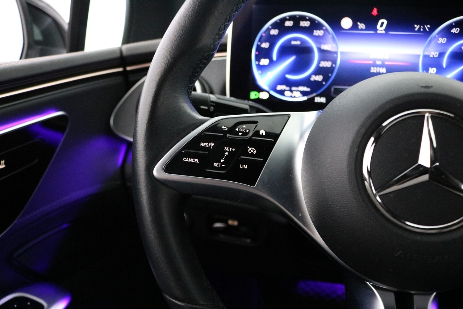 Mercedes-Benz EQE vaihtoauto