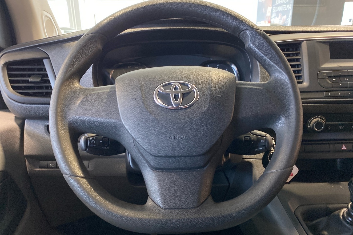 Toyota Proace Verso vaihtoauto
