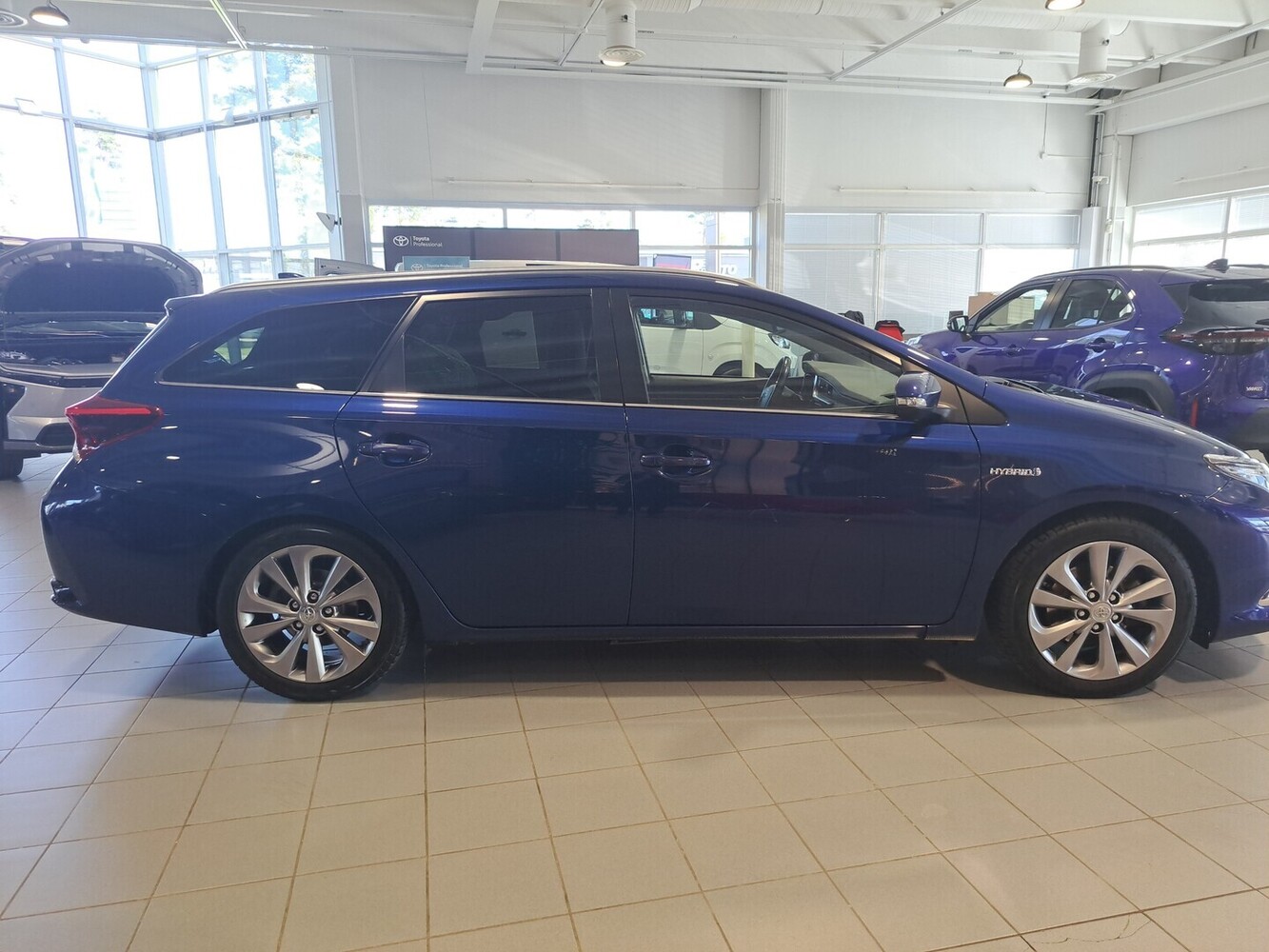 Toyota Auris vaihtoauto