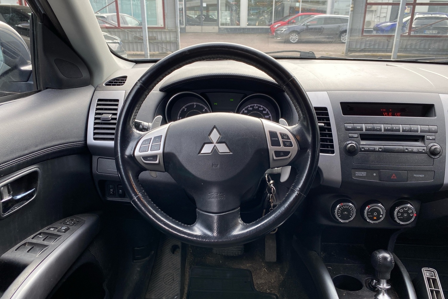 Mitsubishi Outlander vaihtoauto