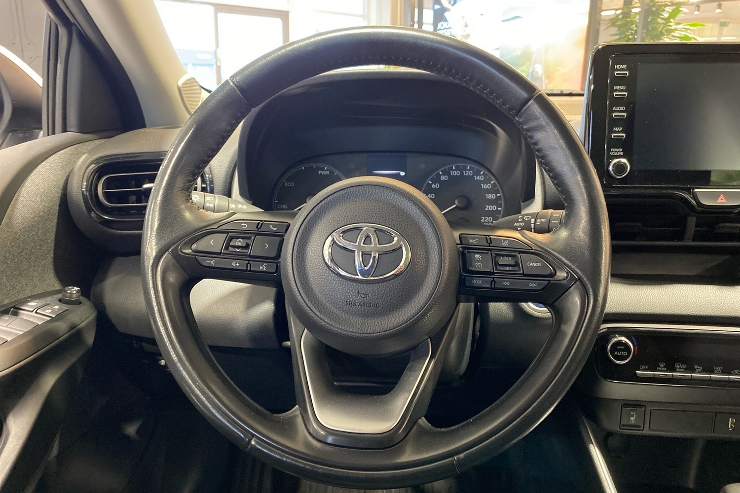 Toyota Yaris vaihtoauto