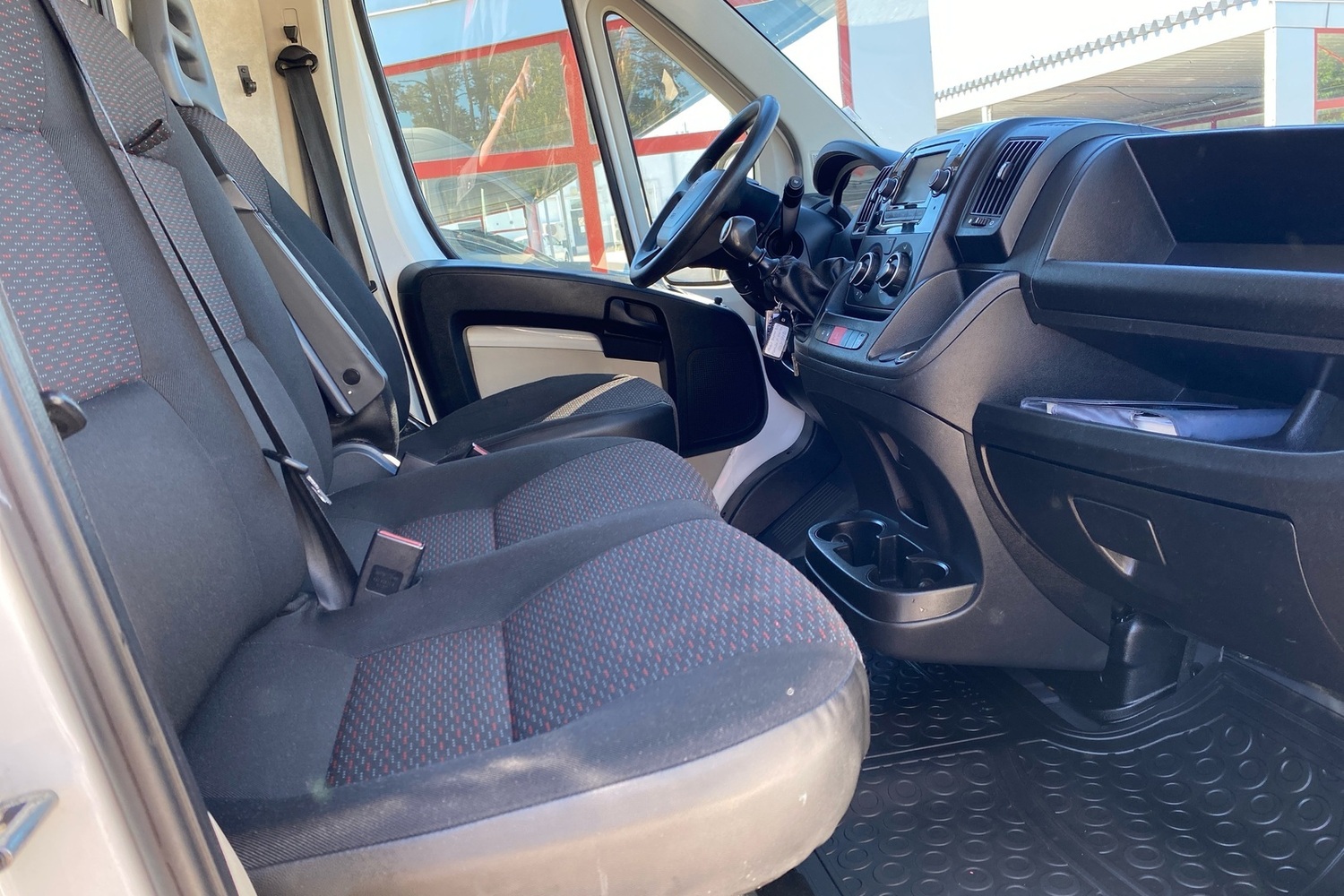 Peugeot Boxer vaihtoauto