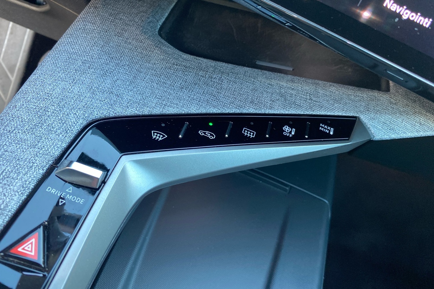 Peugeot E-3008 vaihtoauto