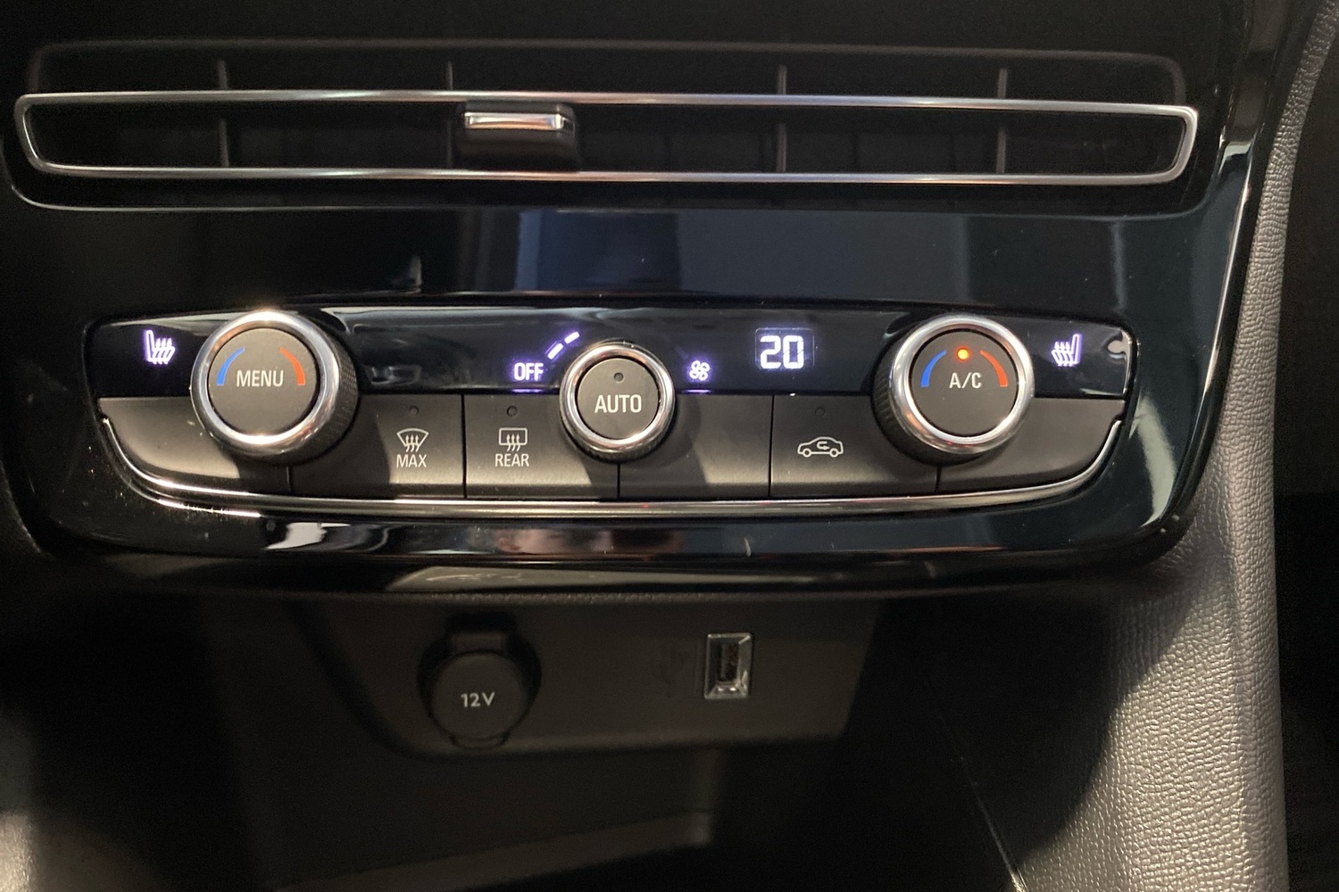 Opel Mokka-e vaihtoauto