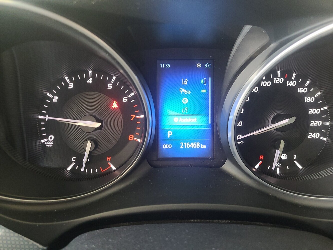 Toyota Avensis vaihtoauto