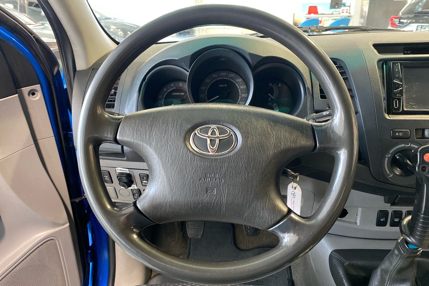 Toyota Hilux vaihtoauto