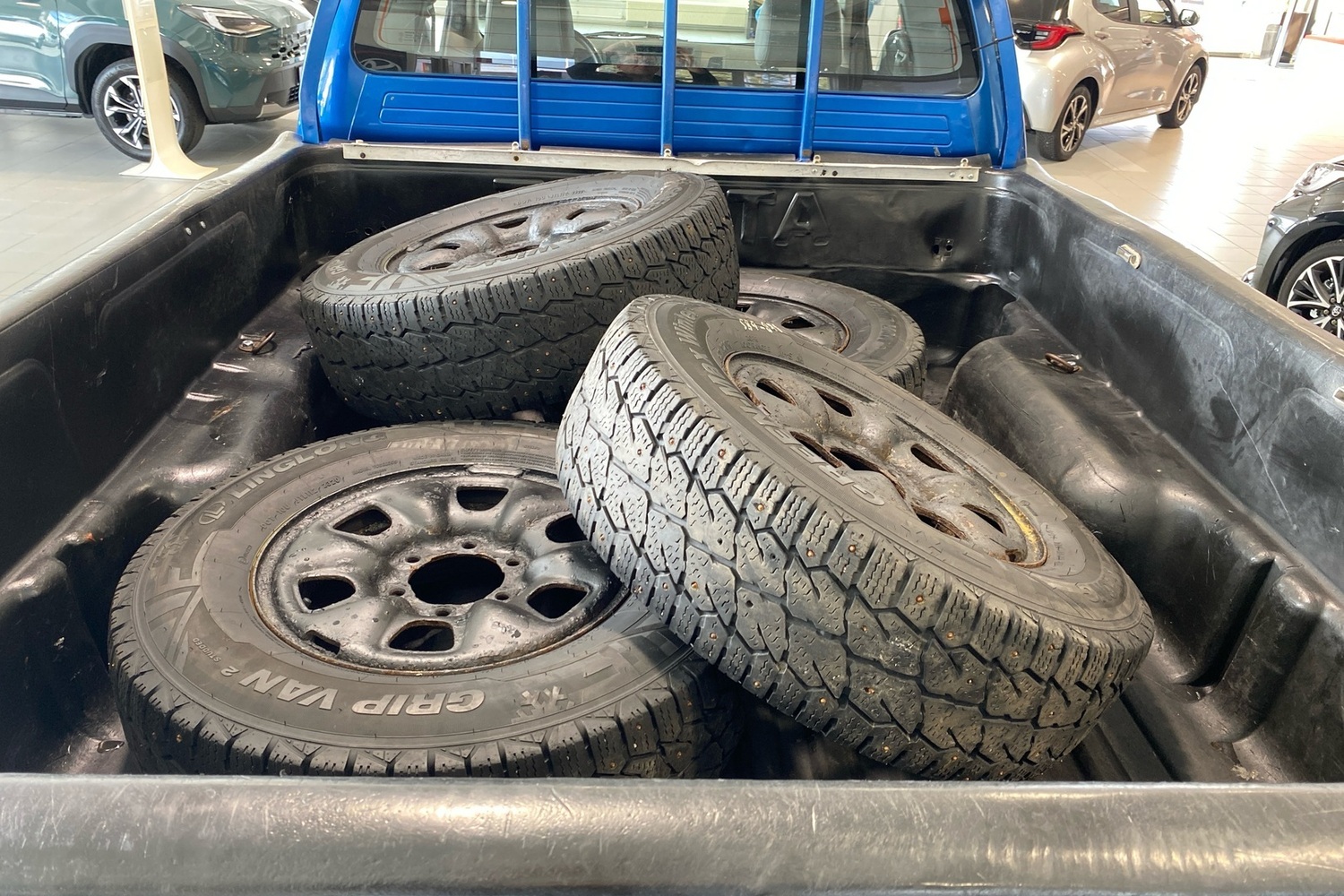 Toyota Hilux vaihtoauto
