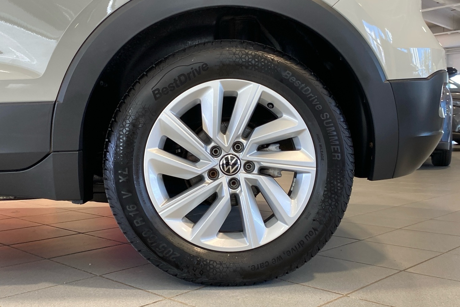 Volkswagen T-Cross vaihtoauto