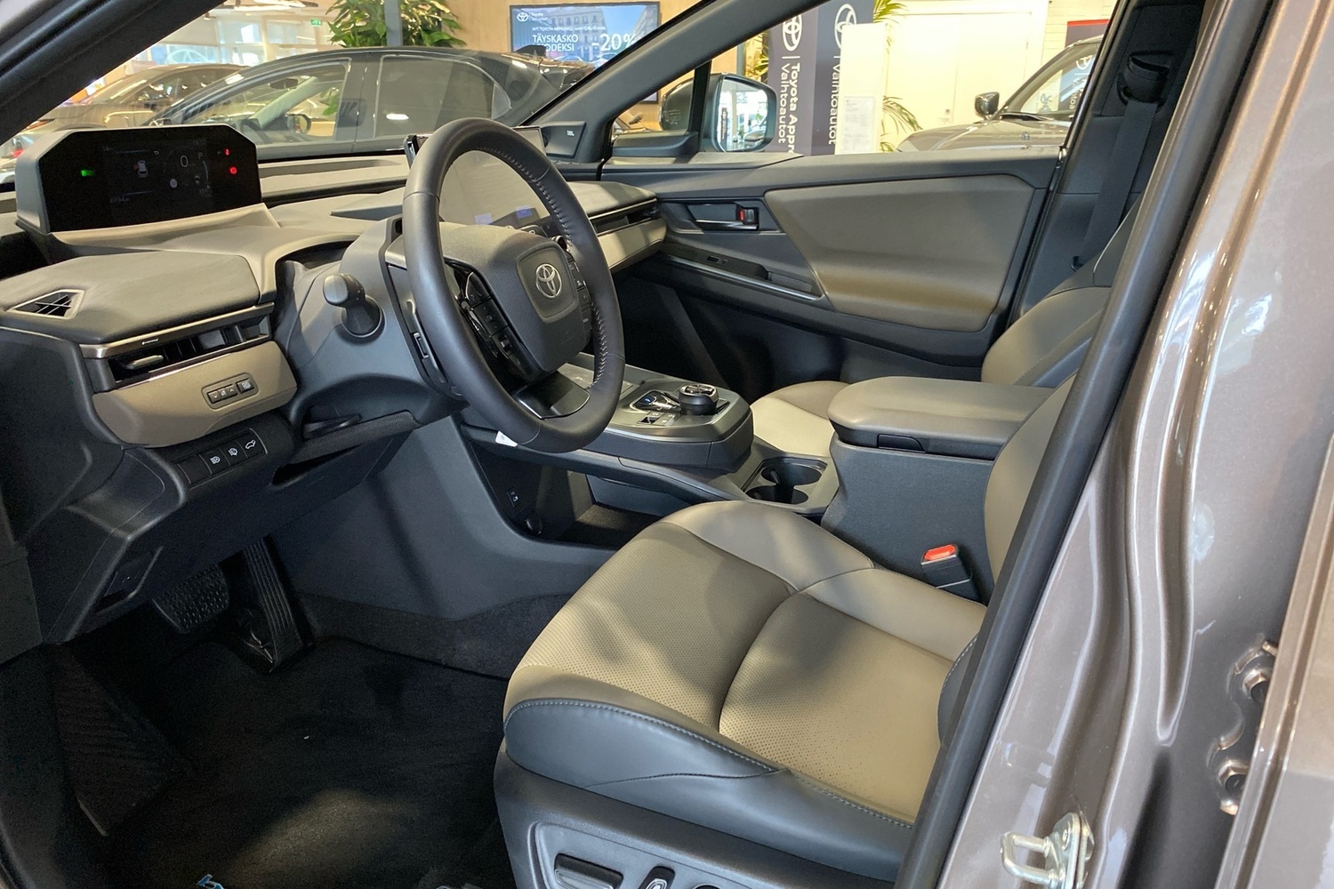 Toyota bZ4X Touring vaihtoauto