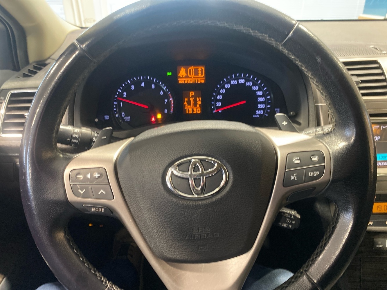Toyota Avensis vaihtoauto