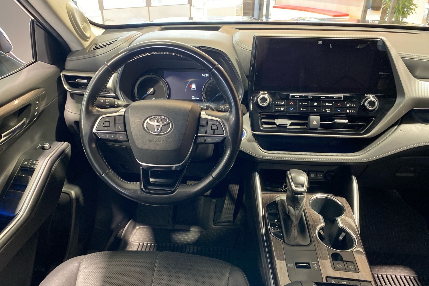 Toyota Land Cruiser vaihtoauto
