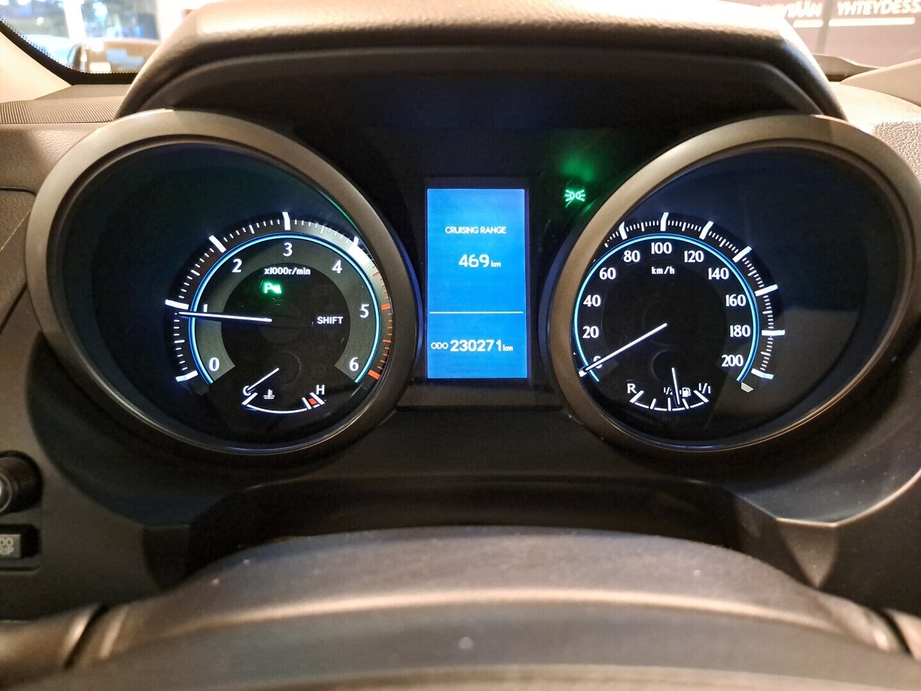 Toyota Land Cruiser vaihtoauto