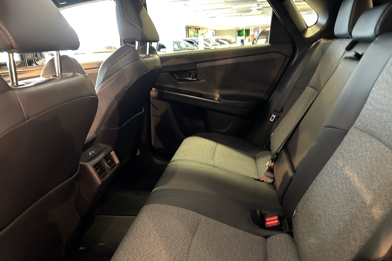 Toyota bZ4X vaihtoauto