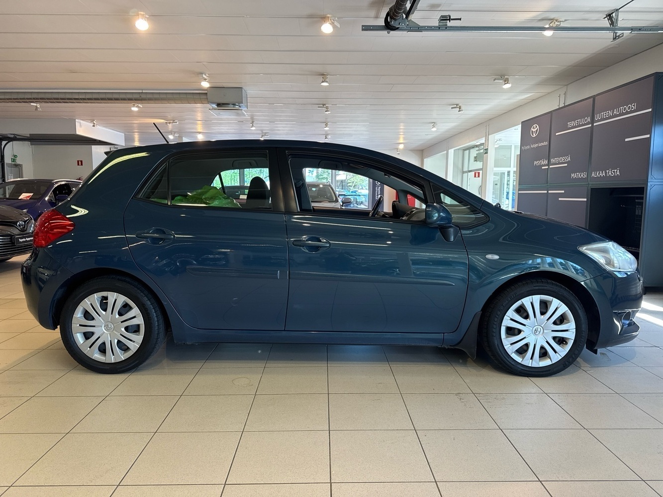 Toyota Auris vaihtoauto
