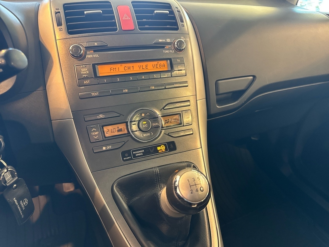 Toyota Auris vaihtoauto
