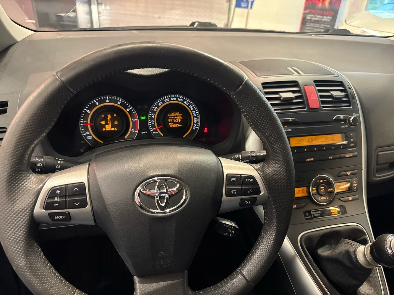 Toyota Auris vaihtoauto