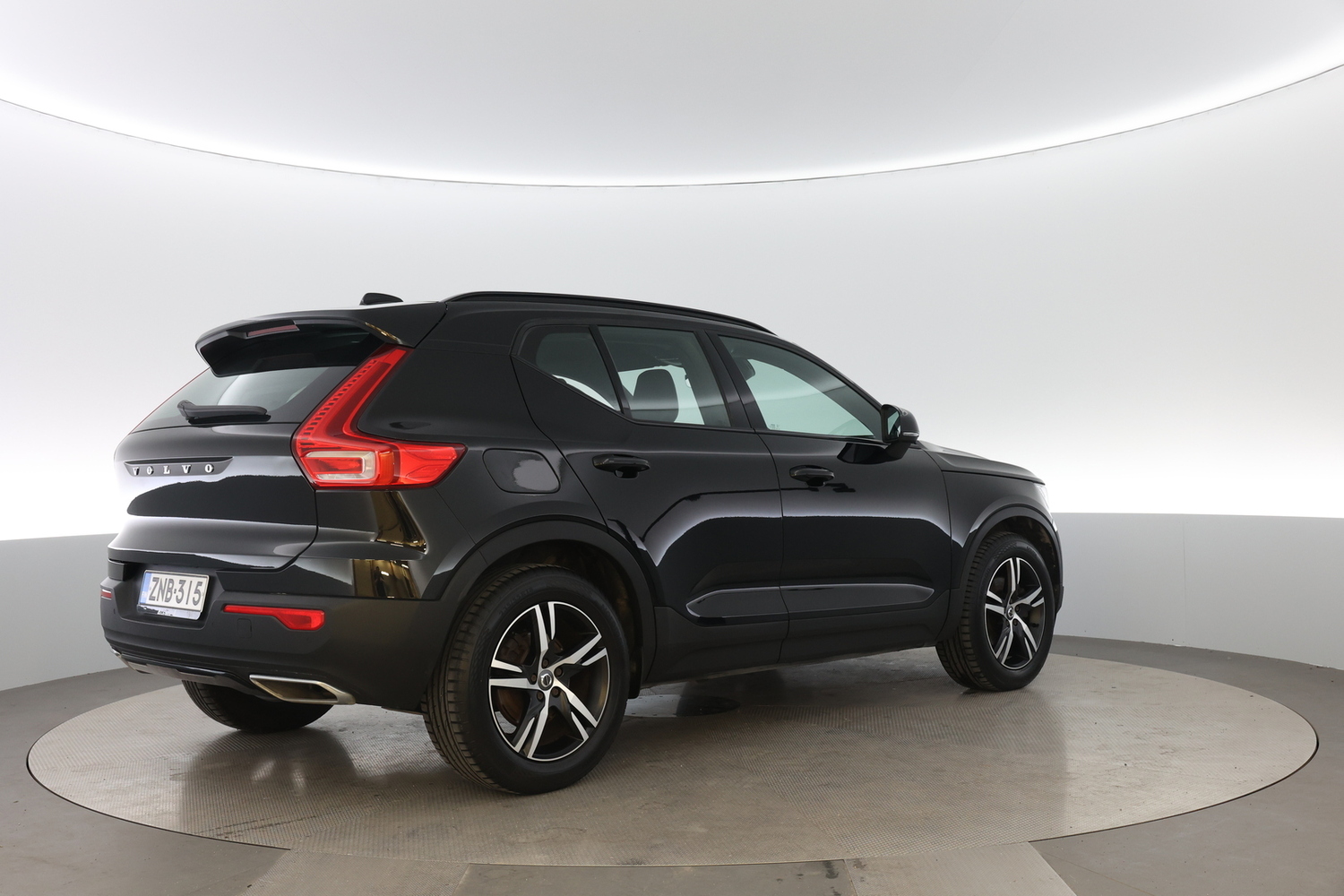 Volvo XC40 vaihtoauto