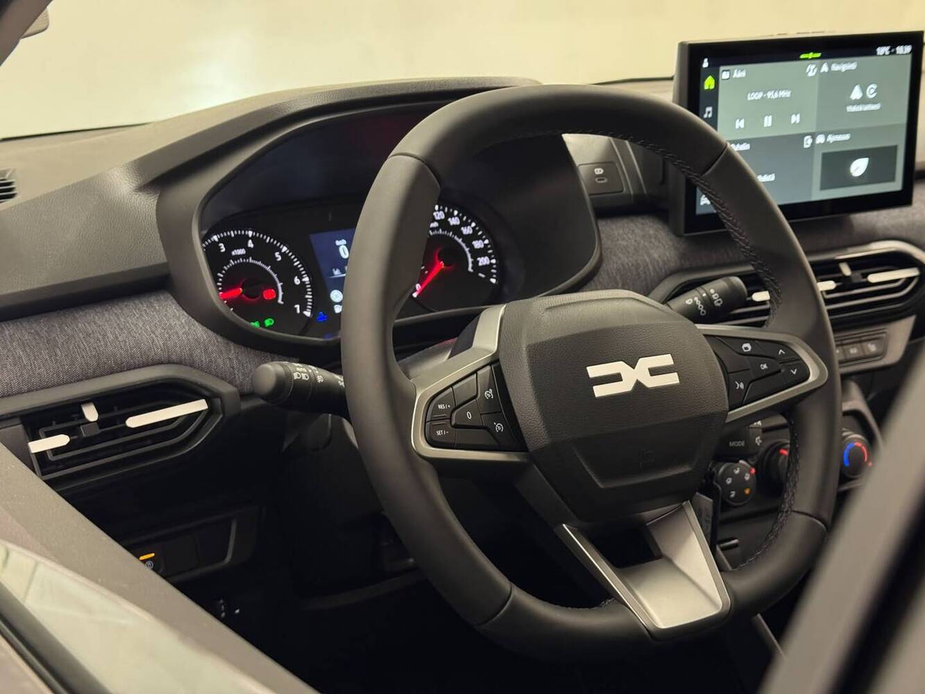 Dacia Sandero vaihtoauto