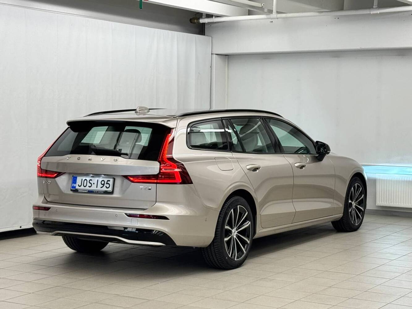 Volvo V60 vaihtoauto