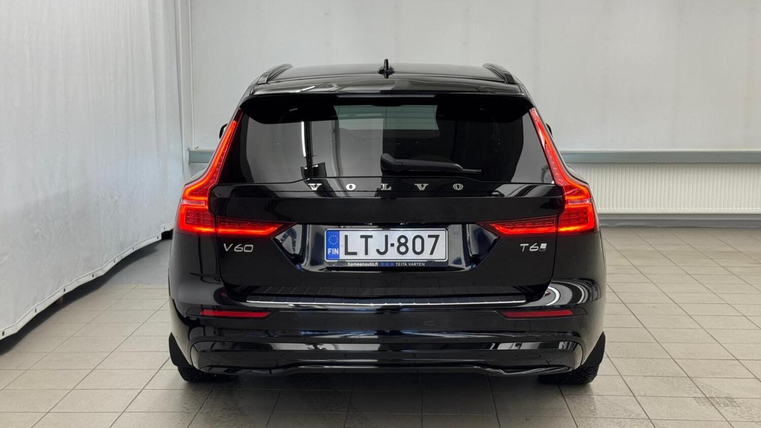 Volvo V60 vaihtoauto