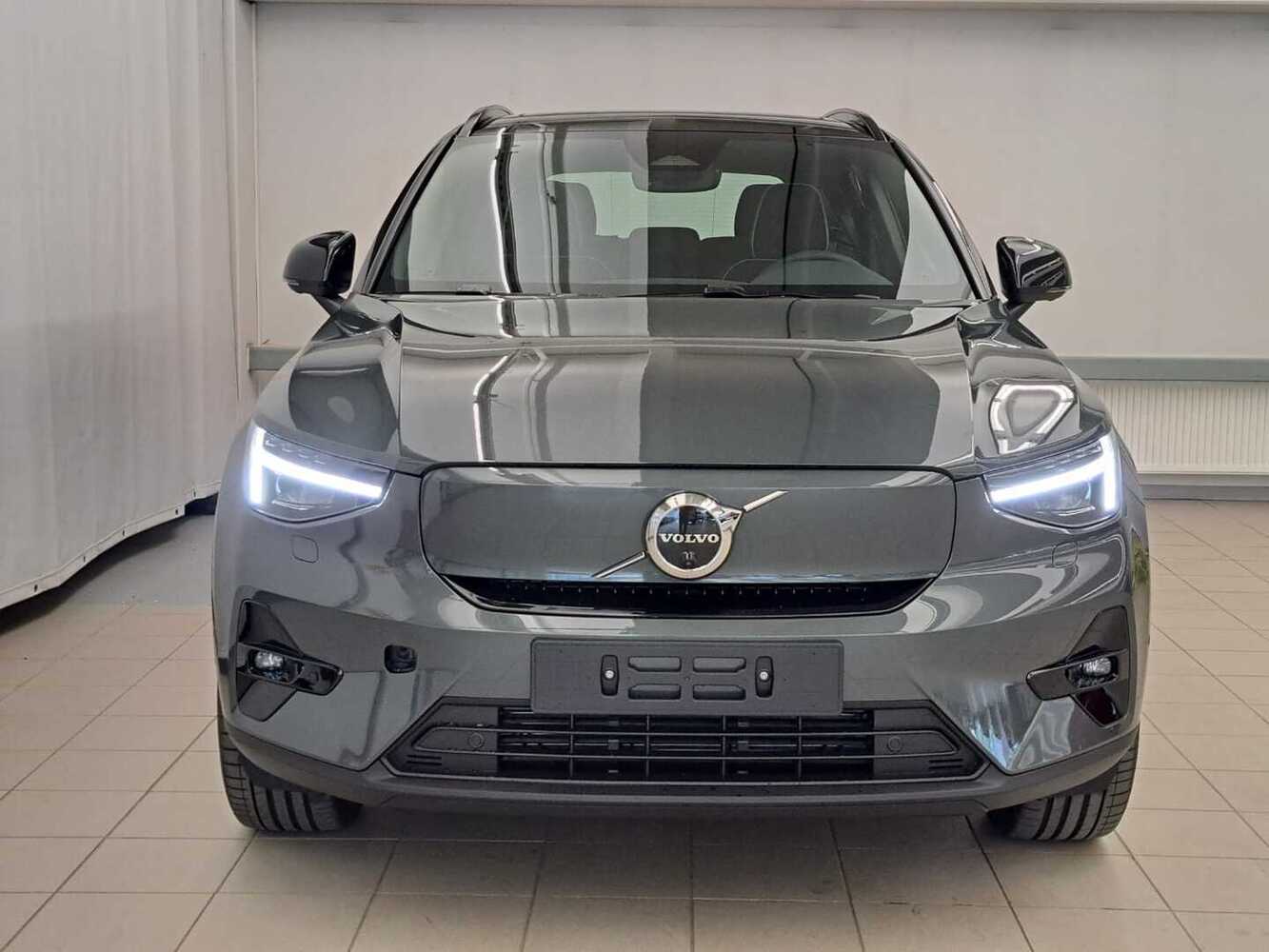 Volvo EX40 vaihtoauto
