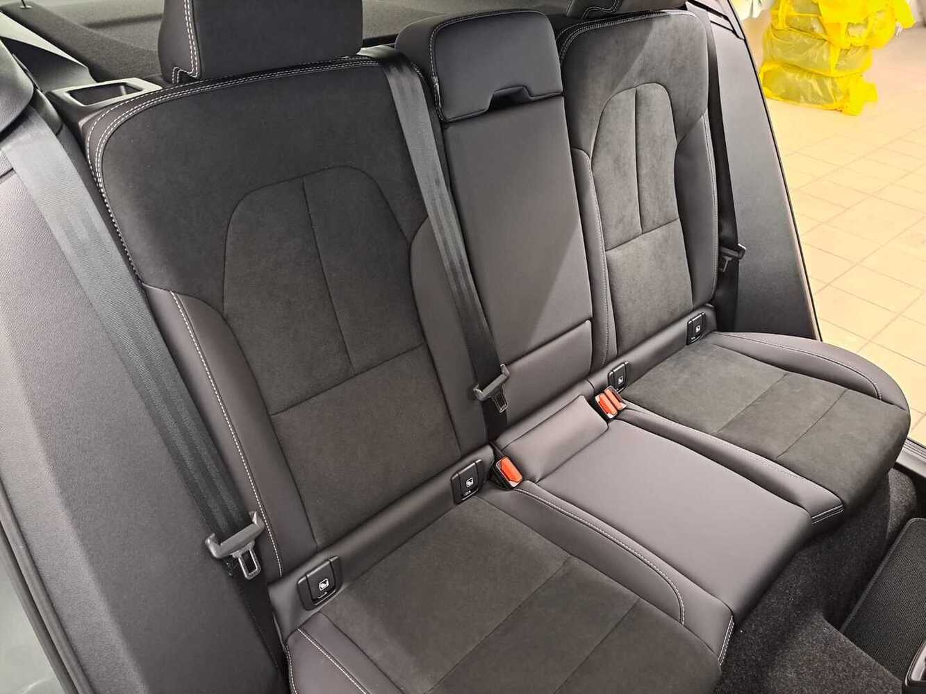 Volvo EX40 vaihtoauto