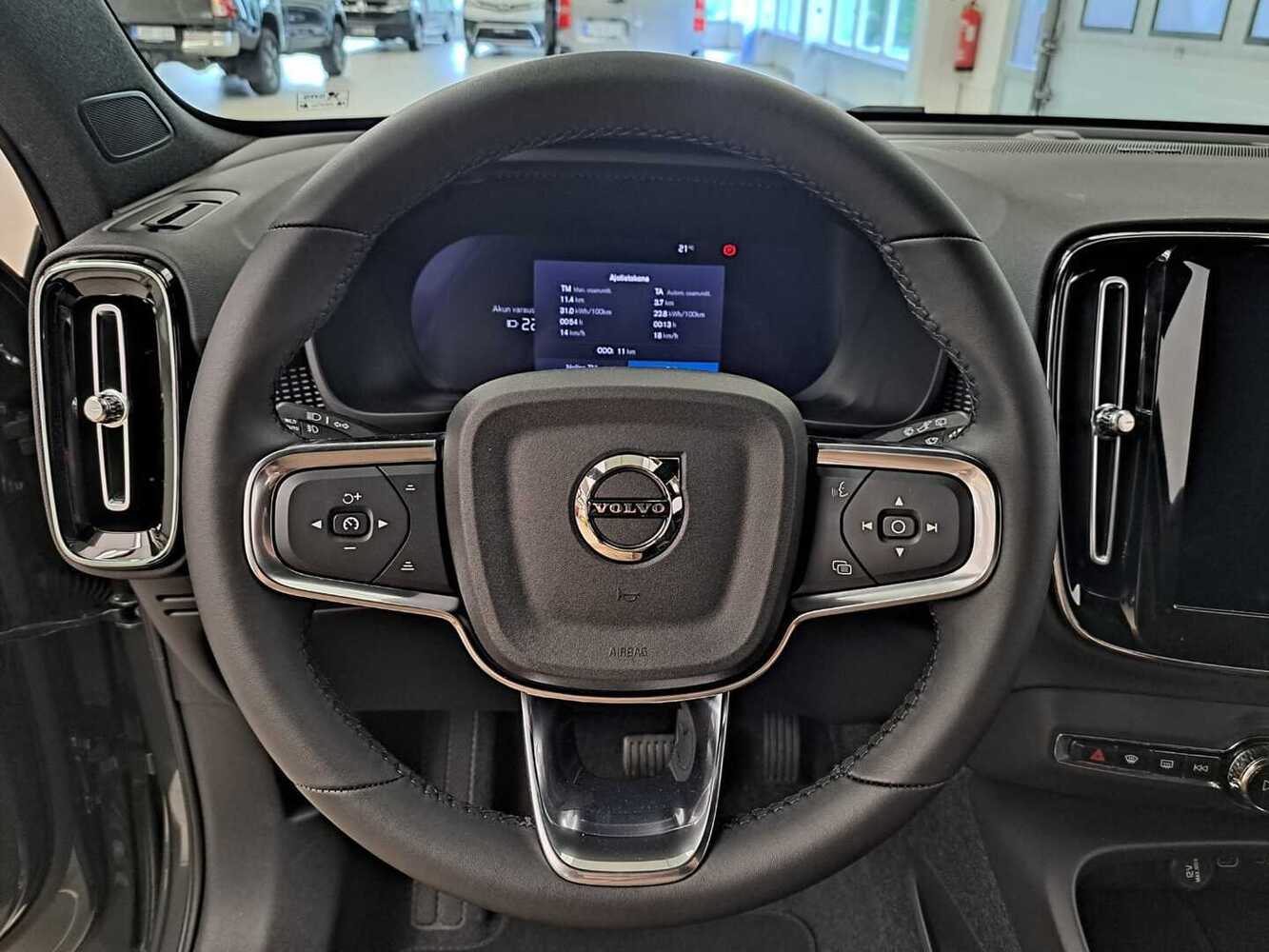Volvo EX40 vaihtoauto