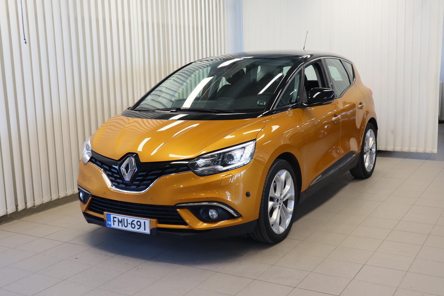 Renault Scénic vaihtoauto