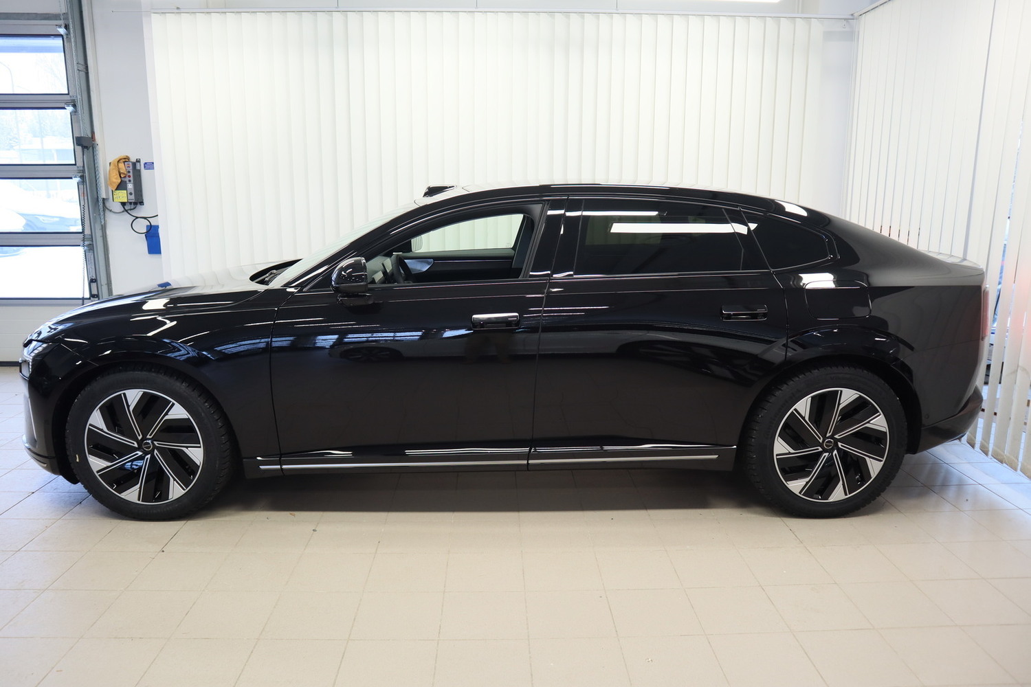 Volvo ES90 vaihtoauto