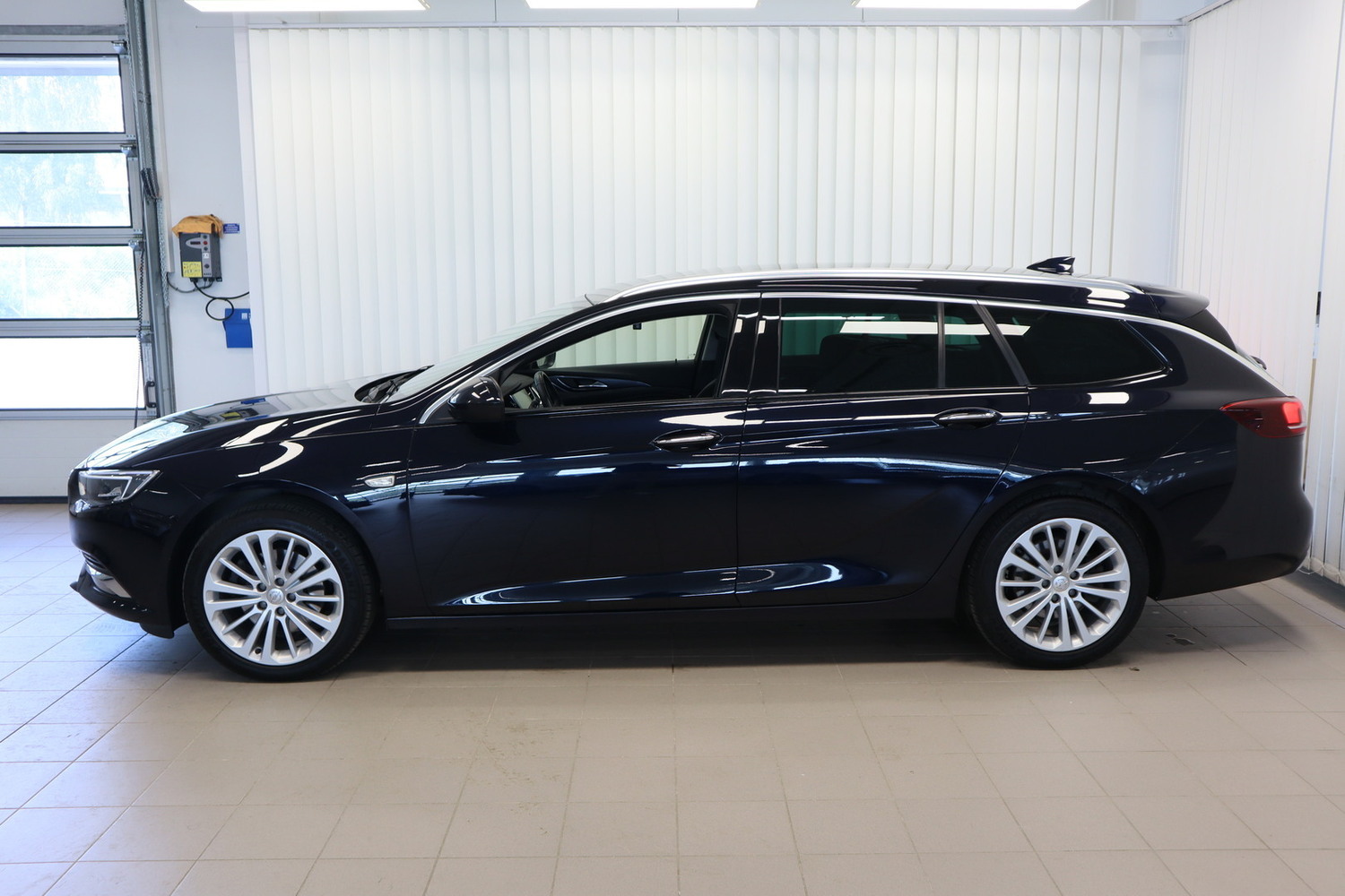 Opel Insignia vaihtoauto