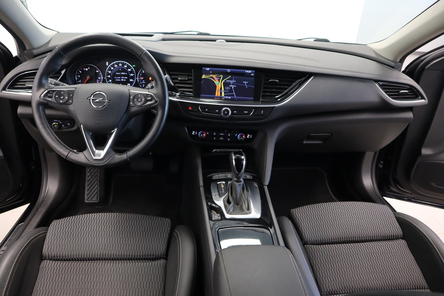 Opel Insignia vaihtoauto