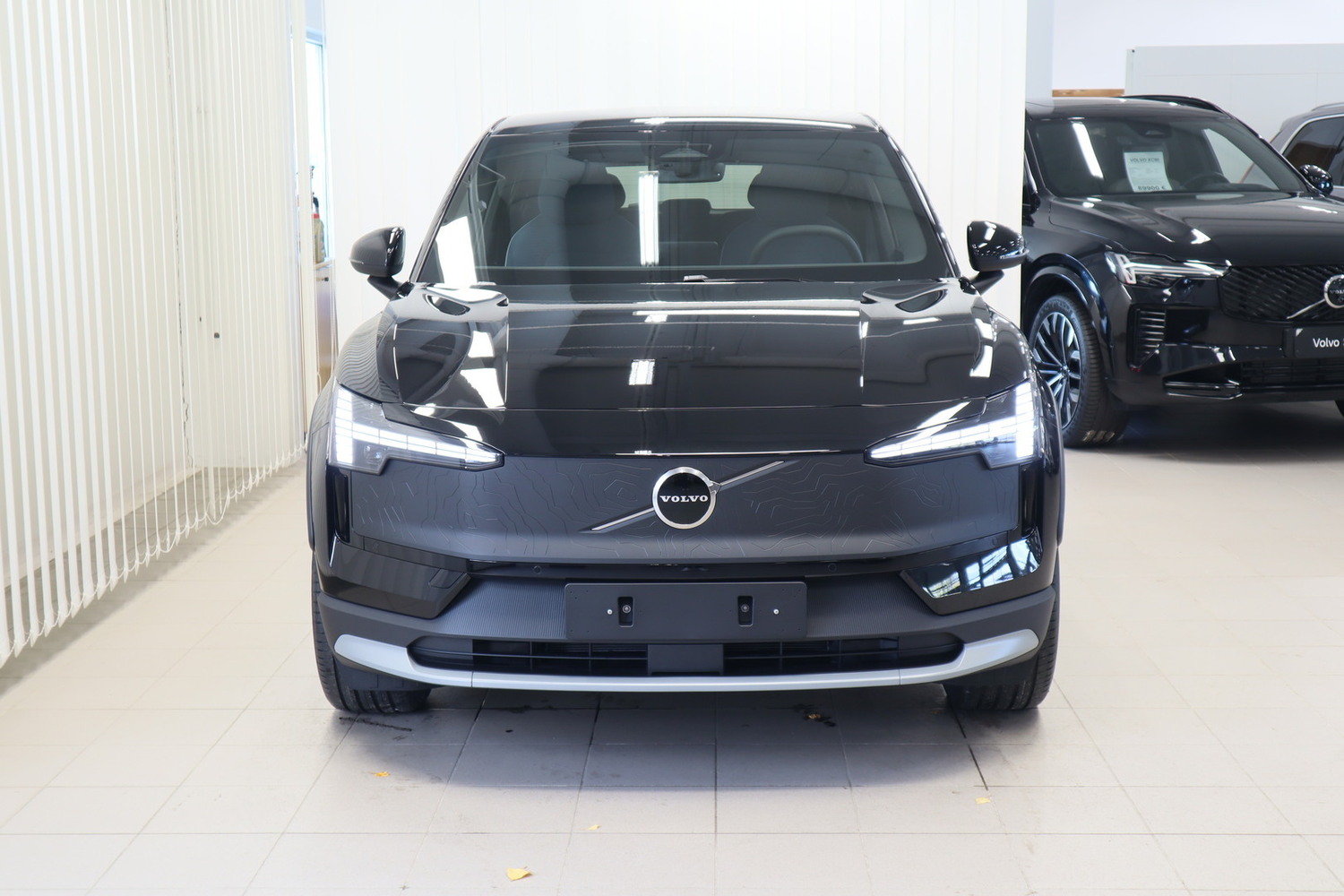 Volvo EX30 Cross Country vaihtoauto