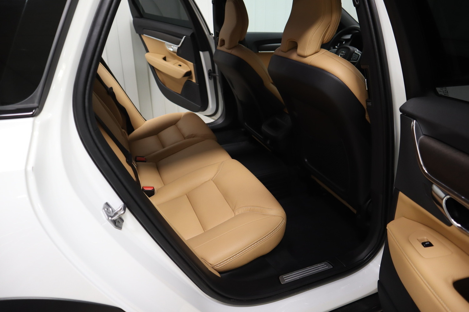 Volvo V90 Cross Country vaihtoauto
