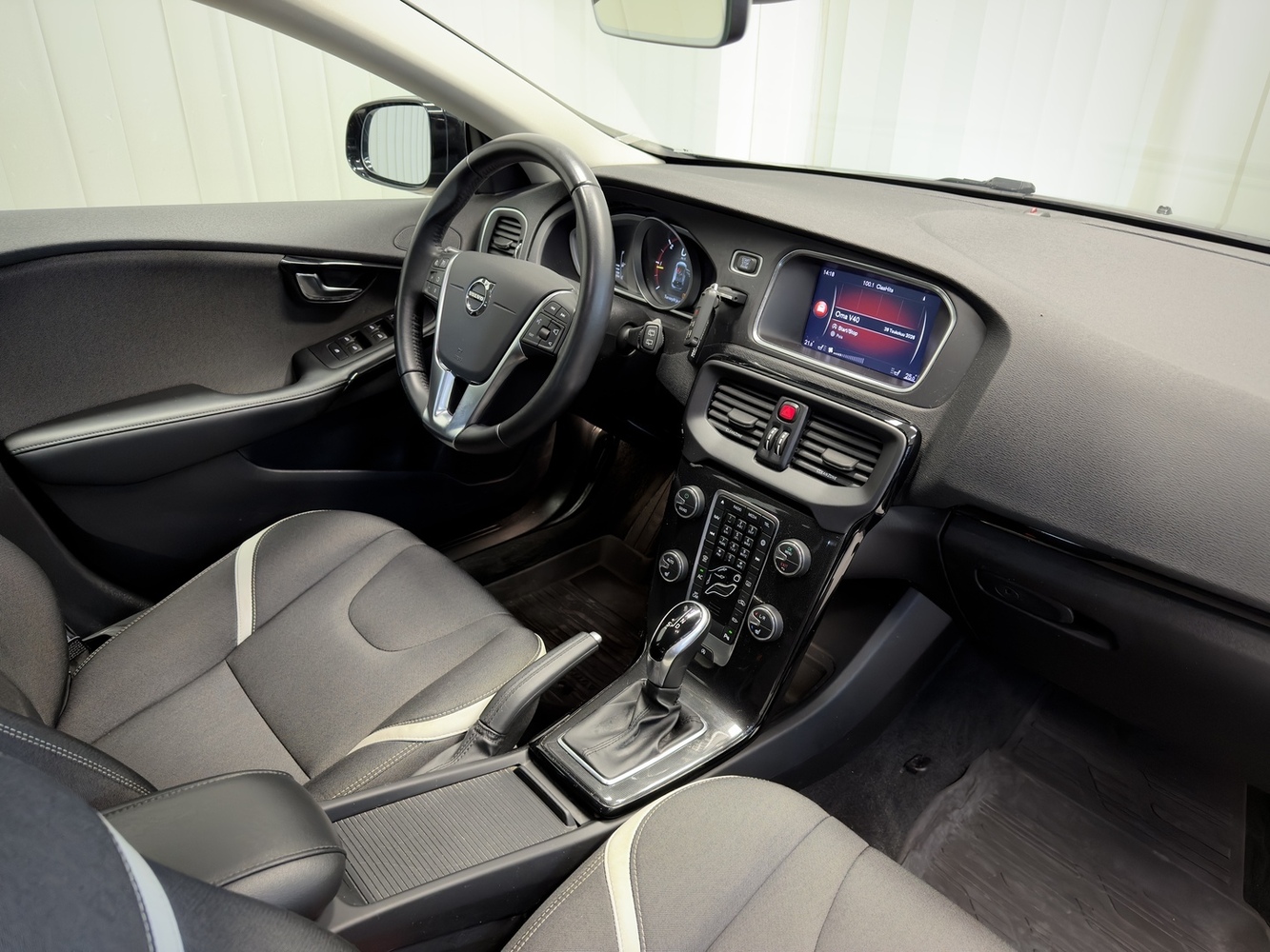 Volvo V40 vaihtoauto