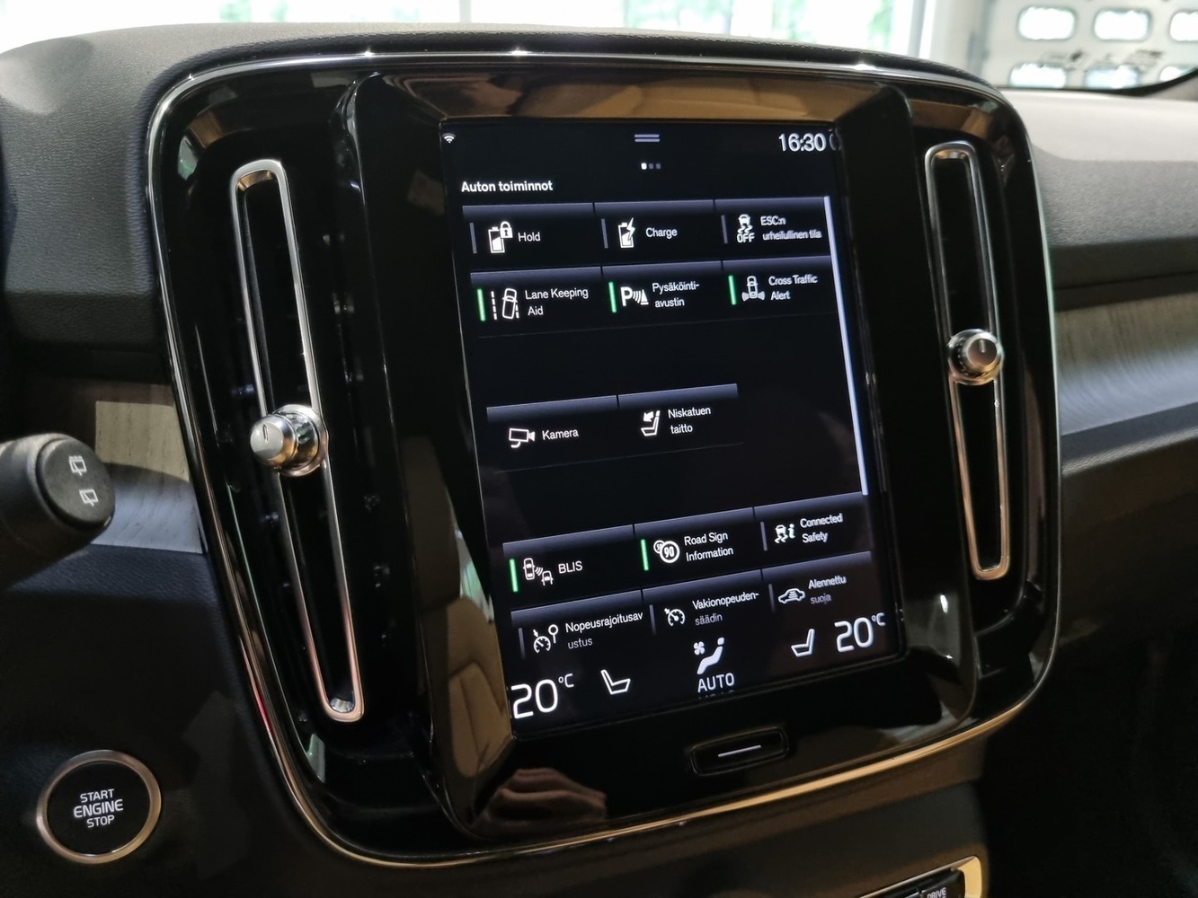 Volvo XC40 vaihtoauto