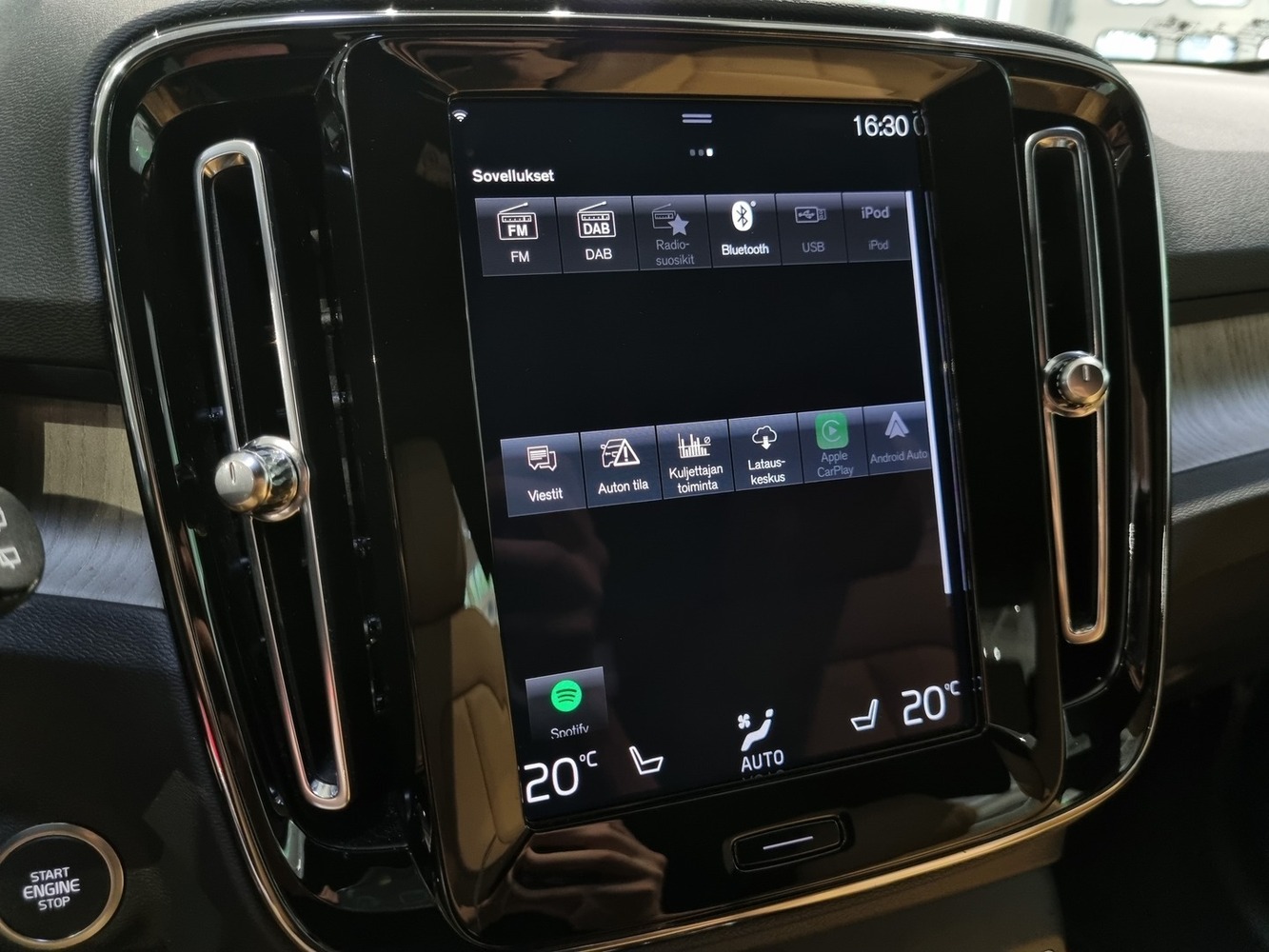 Volvo XC40 vaihtoauto