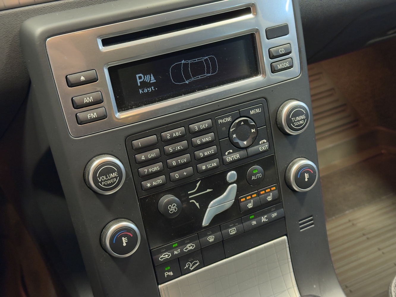 Volvo XC70 vaihtoauto
