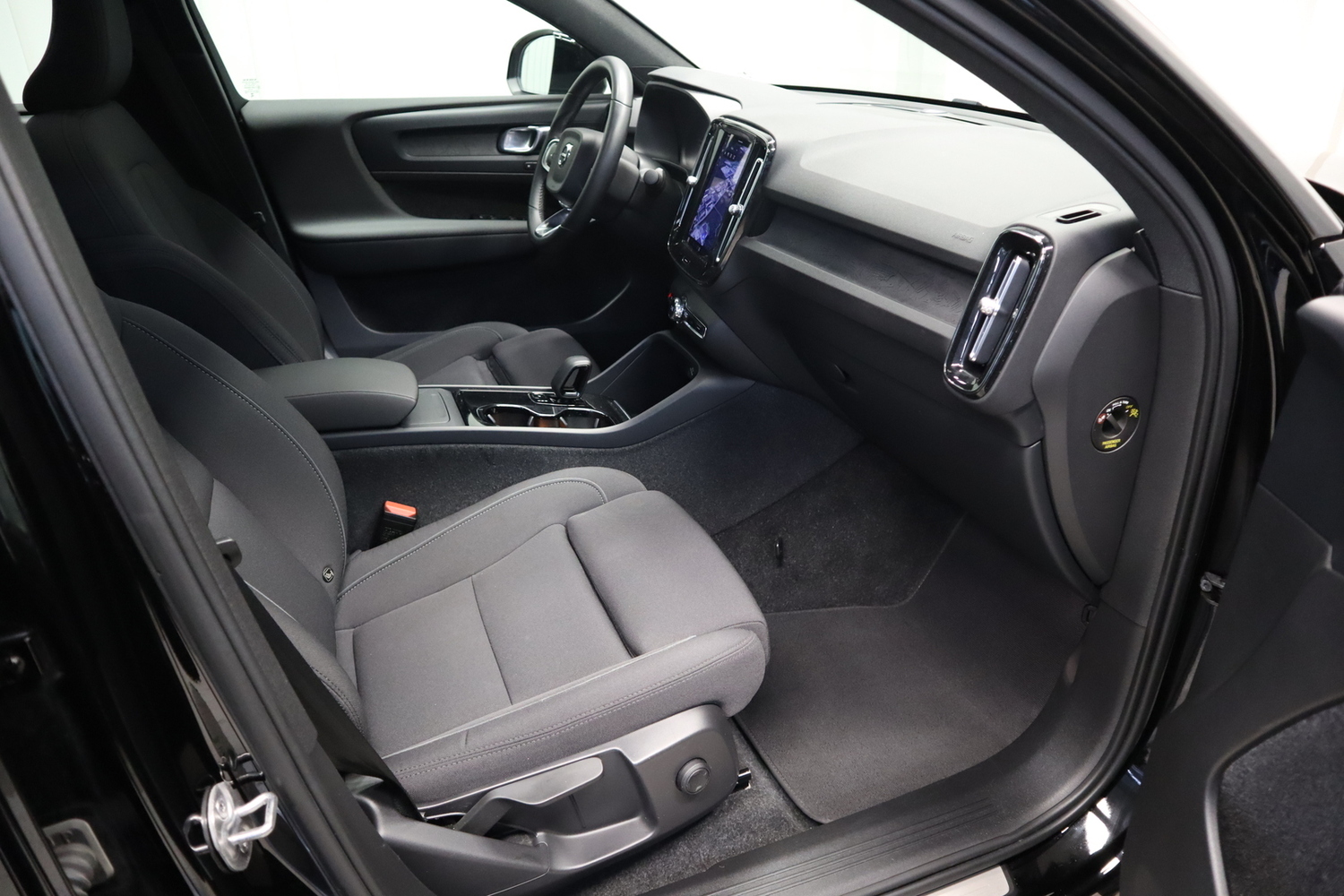 Volvo C40 vaihtoauto