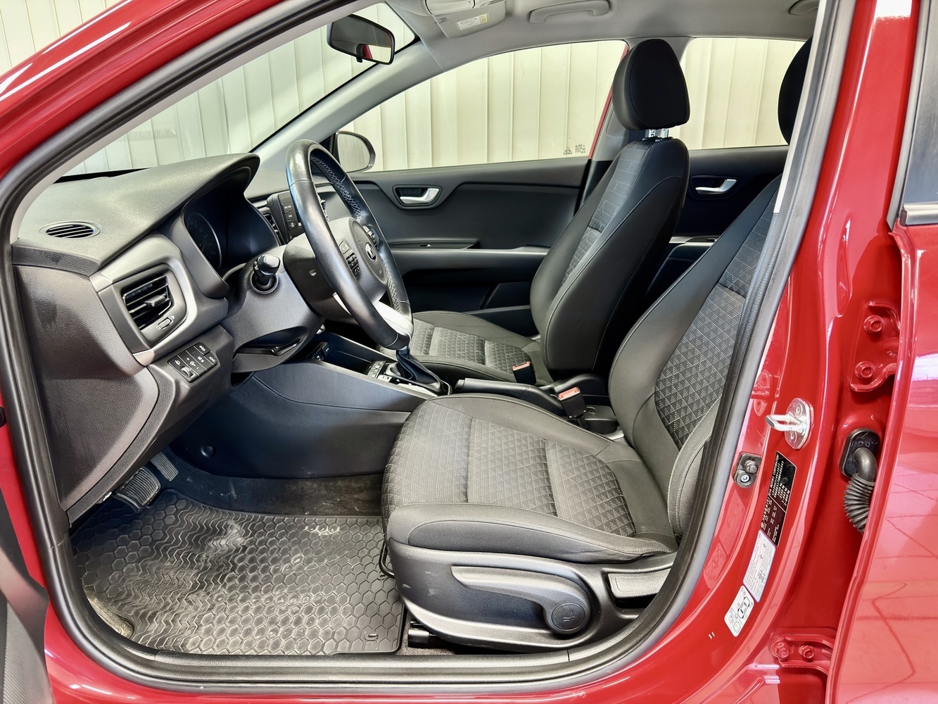 Kia Rio vaihtoauto