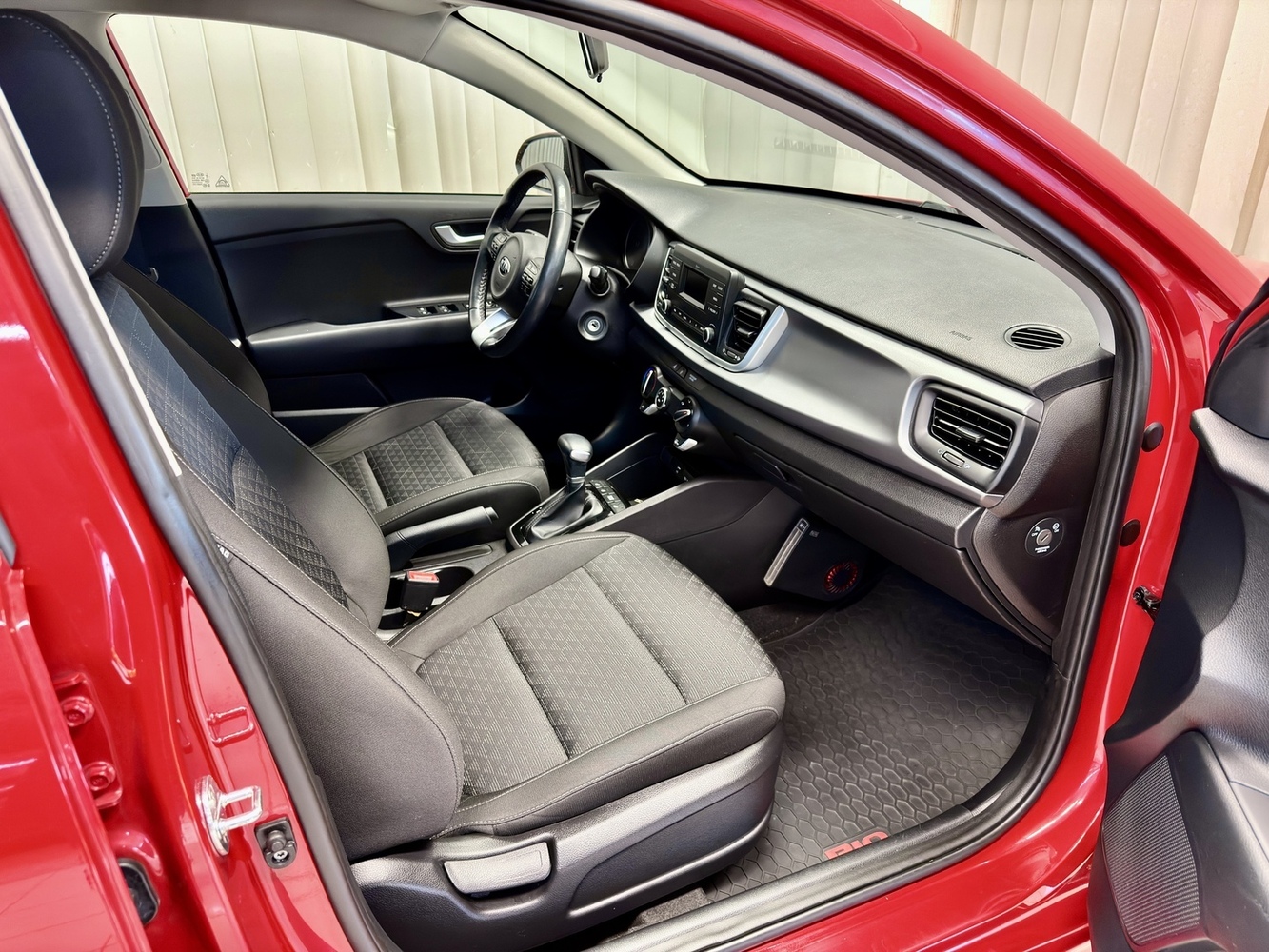 Kia Rio vaihtoauto