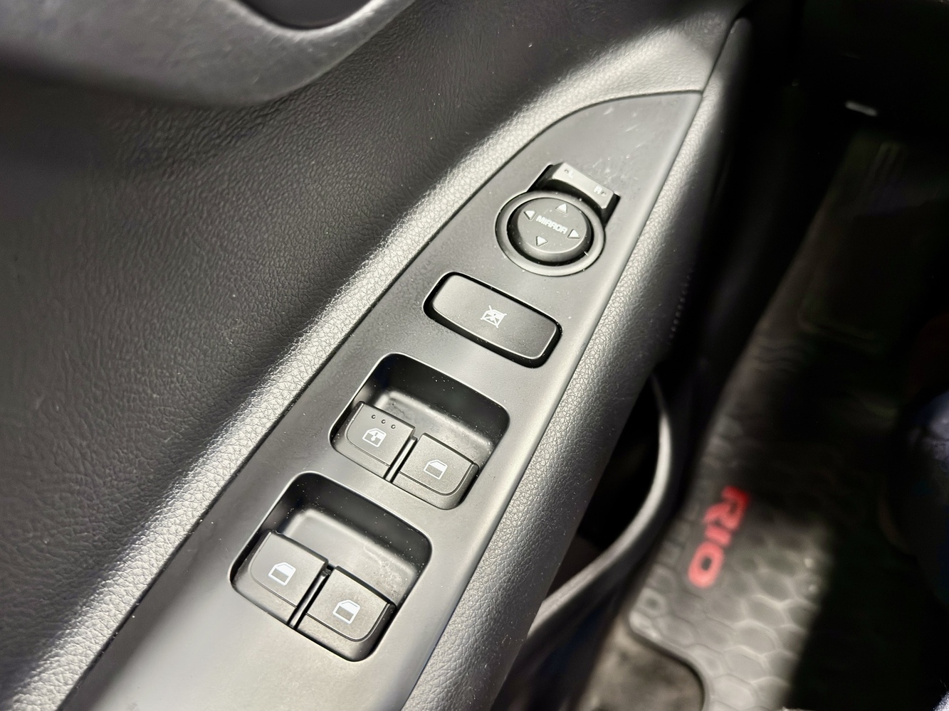 Kia Rio vaihtoauto