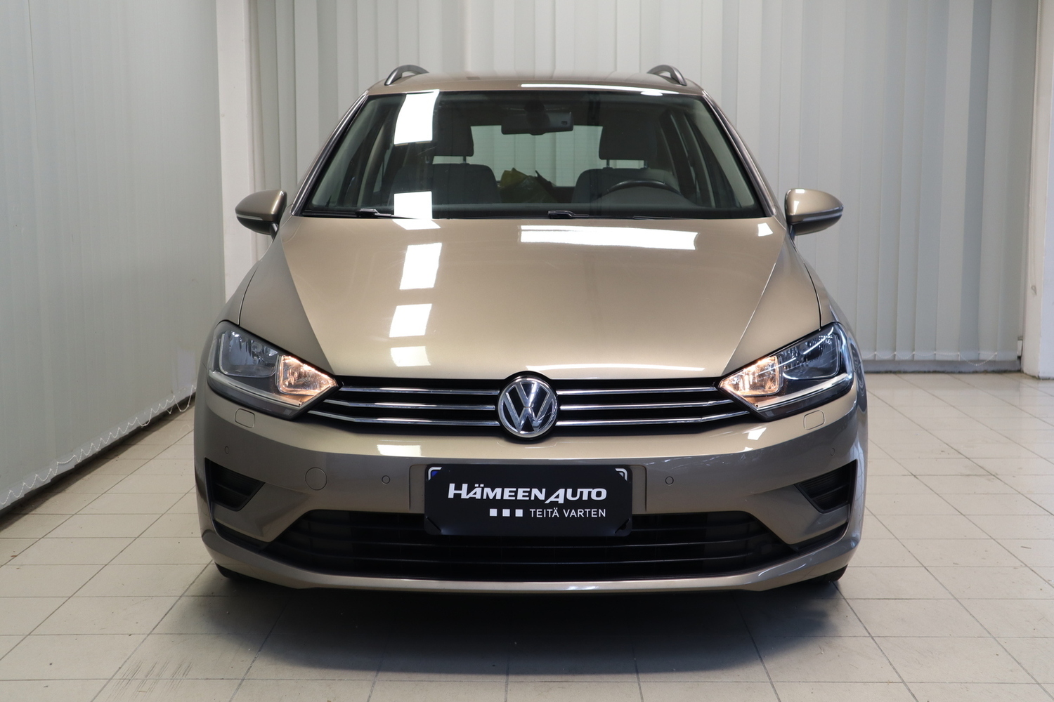Volkswagen Golf Sportsvan vaihtoauto