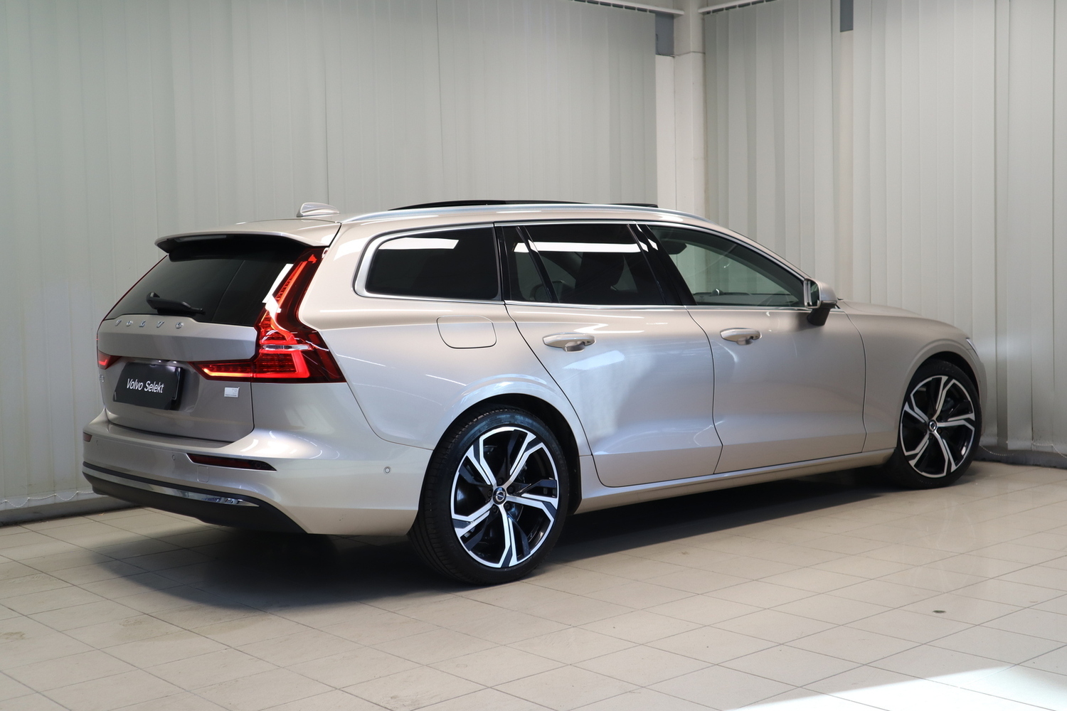 Volvo V60 vaihtoauto